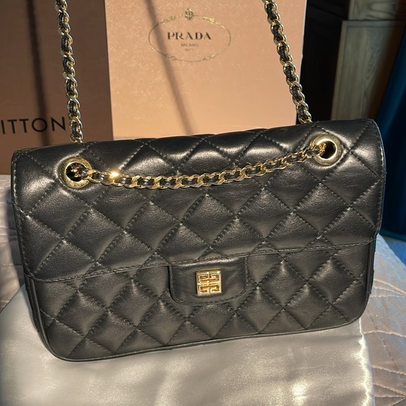 Vintage Givenchy Paris Quilted Lambskin Shoulder and Crossbody Bag - Picture 6 of 17